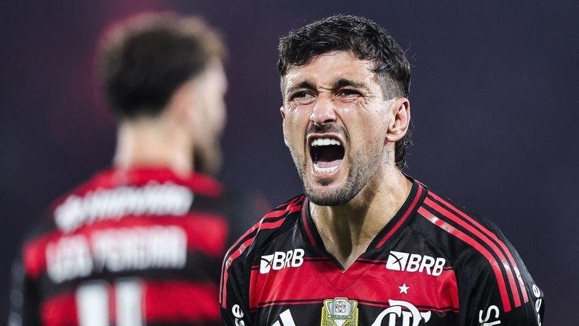 Arrascaeta Escolhe o Flamengo: 18 Títulos e uma Decisão Inabalável