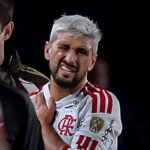 Arrascaeta sofre lesão grave e se submete a cirurgia para se recuperar a tempo da Copa do Mundo