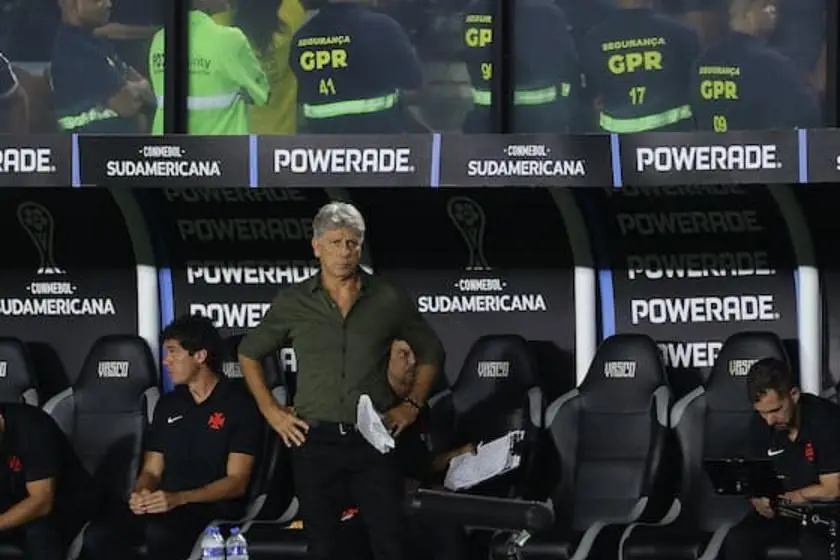 Renato Gaúcho desembarcará suplentes de Vasco ante Flamengo no Brasileirão