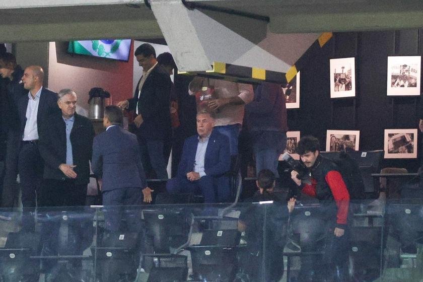 Ancelotti observa Athletico x Flamengo antes de anunciar lista para Copa do Mundo