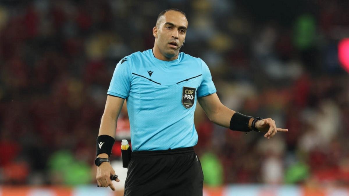 Árbitro capixaba relata ameaça em súmula de Flamengo x Palmeiras: "Não sai daqui vivo"