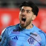Besiktas intensifica conversas por Rossi e fará proposta ao Flamengo