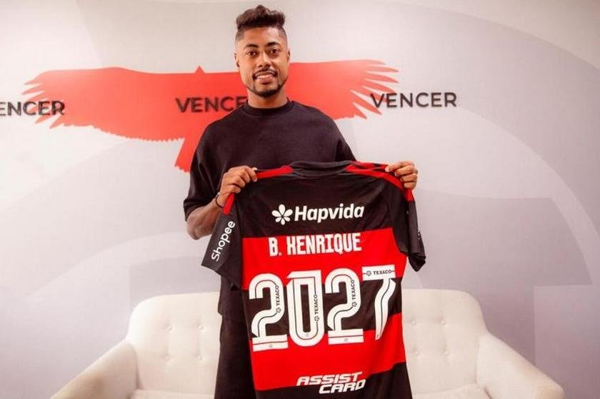 Bruno Henrique Renova Contrato e Fica no Flamengo Até Dezembro de 2027