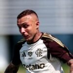 Cebolinha preso no Flamengo por efeito dominó no ataque