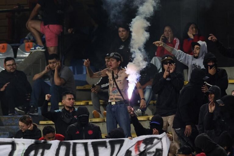 Conmebol bane torcida Medellín 60 dias após caos contra Flamengo