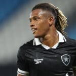 Convocado à Copa, Danilo afastado do Botafogo por R$ 187 milhões do Flamengo