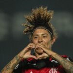 Cristiane faz gol de aniversário e Flamengo vence Fluminense no Brasileirão Feminino