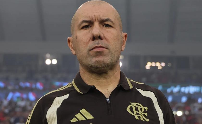 Diretoria do Flamengo blinda Leonardo Jardim após eliminação e define clássico como teste decisivo
