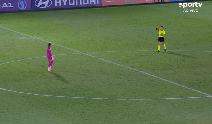 Drama no gol atacante vira heroína Flamengo feminino arranca empate