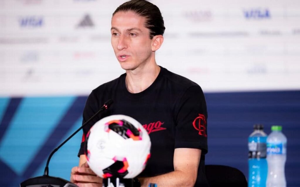 Filipe Luís fecha com Monaco na Ligue 1 até 2028, diz jornalista