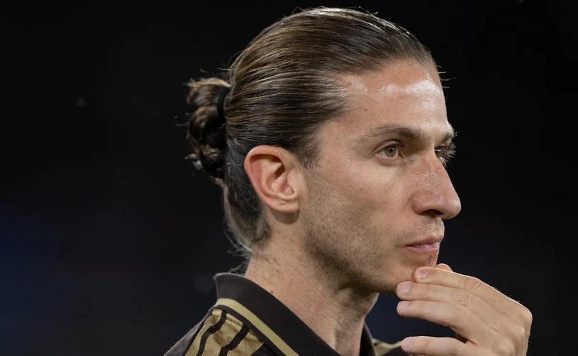 Filipe Luís terceira opção Europa treinador Benfica