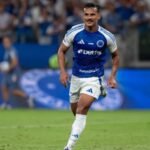 Flamengo abre conversas com staff de Kaiki Bruno e mira contratação do lateral