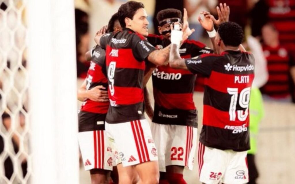 Flamengo bate Cusco e busca liderança geral na fase de grupos da Libertadores