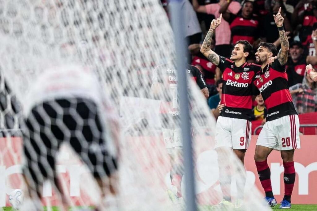 Flamengo busca liderança geral da Libertadores contra Cusco pressionado após derrota