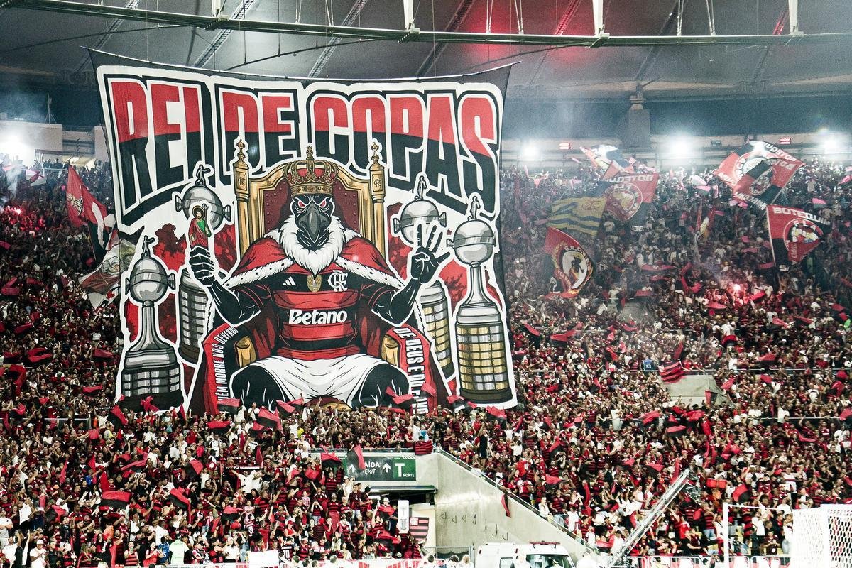 Flamengo busca liderança geral da Libertadores para repetir marca histórica de 1984