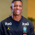 Flamengo de olho em Danilo e receoso com possível saída de Pulgar