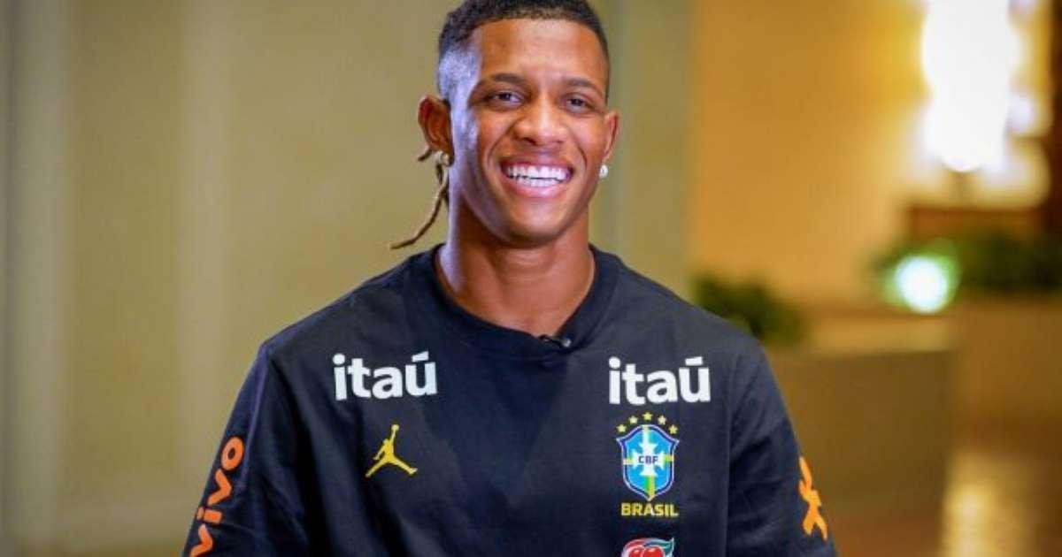 Flamengo de olho em Danilo e receoso com possível saída de Pulgar