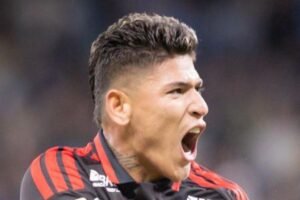 Flamengo define perfil de reforços e lista de negociáveis para o 2º semestre