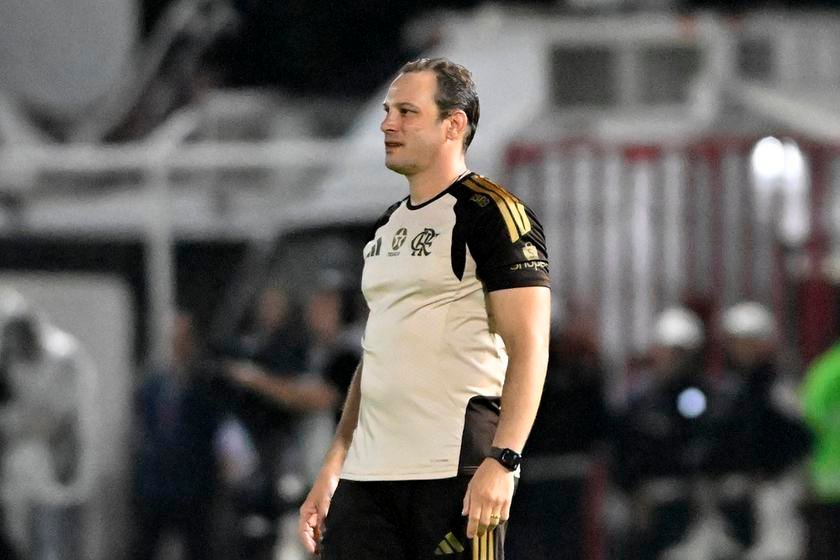 Flamengo demite técnico Bruno Pivetti após sequência de derrotas no Brasileirão Sub 20