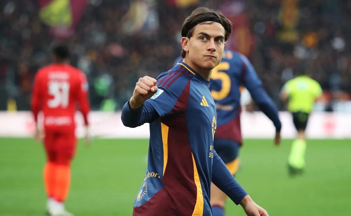 Flamengo descarta contratação de Dybala e intensifica busca por centroavante no mercado internacional