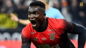 Flamengo em alta no mercado: Viveros abre sobre propostas e futuro no Athletico.