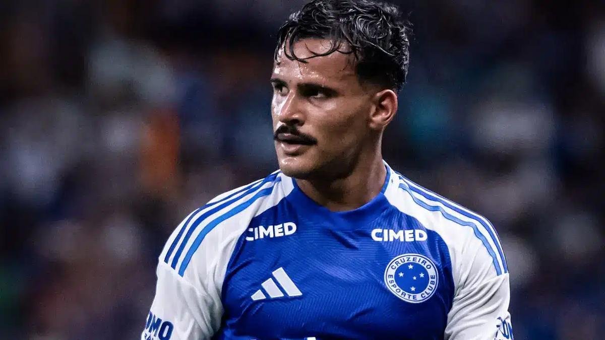 Flamengo monitora lateral Kaiki Bruno e planeja investida para reforçar elenco de 2027