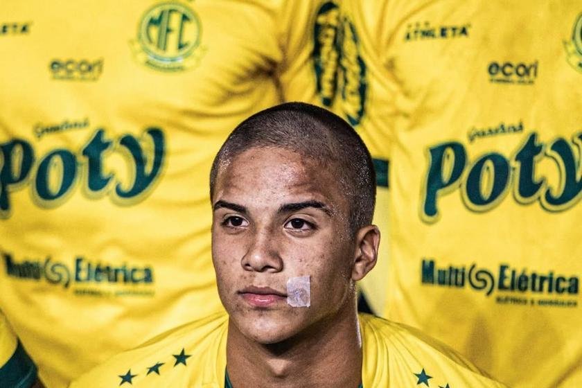 Flamengo supera Grupo City e encaminha contratação de joia do Mirassol para base