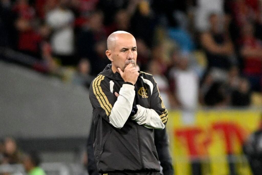 Flamengo vence com 'modo pragmático' e depende só de si na Libertadores