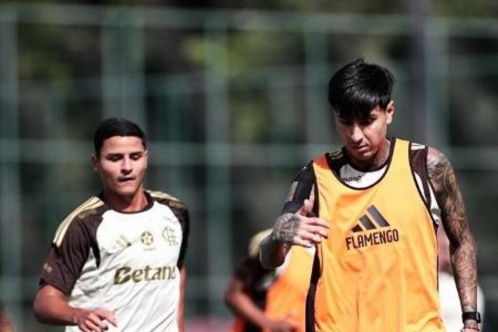 Jardim promove oito jovens da base para suprir baixas de convocados no Flamengo