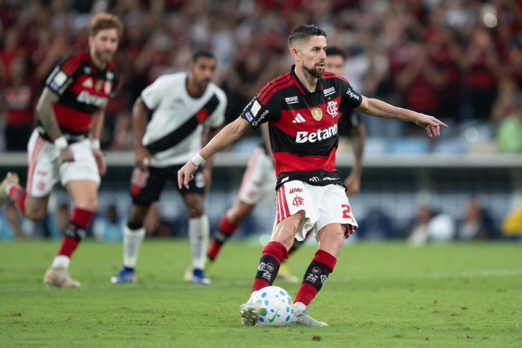 Jorginho desfalca Flamengo na Libertadores por sexta fratura em cinco meses
