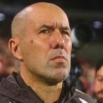 Leonardo Jardim critica agressividade contra jogadores do Flamengo e cobra maior atenção da arbitragem