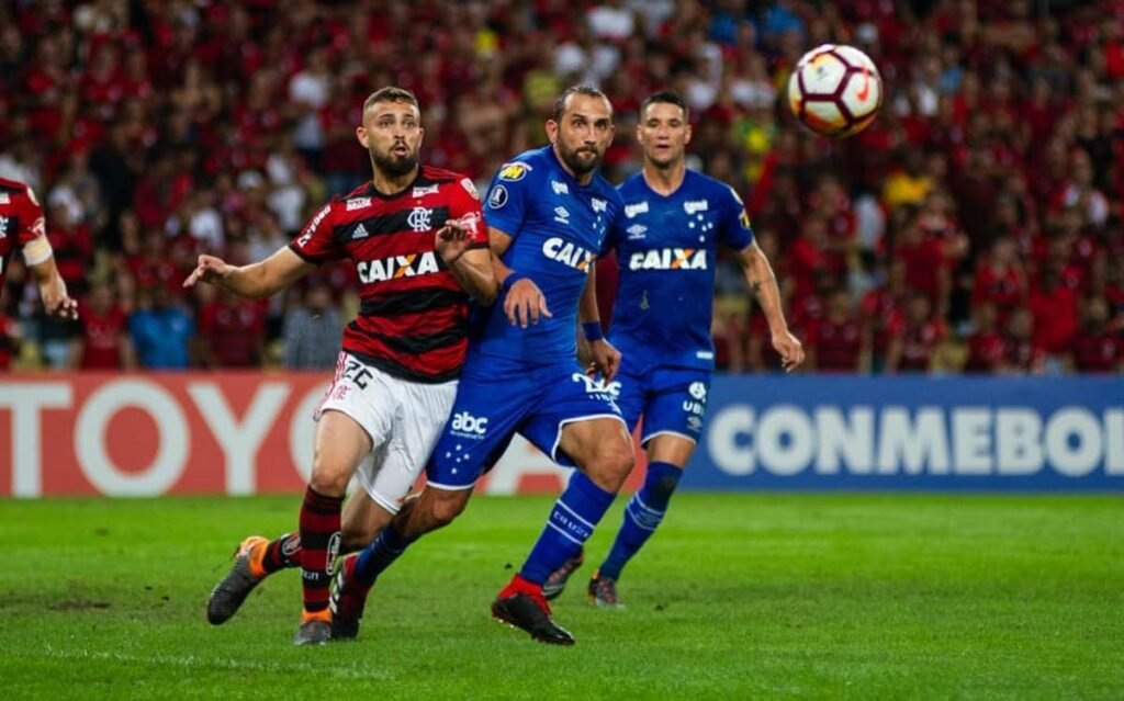 Libertadores: Flamengo reencontra Cruzeiro nas oitavas após duelo marcante em 2018