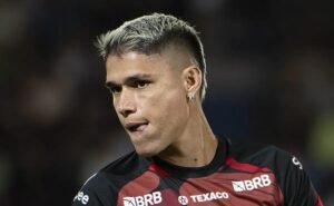 Luiz Araújo Recusa EUA Foco no Flamengo Recuperar Espaço
