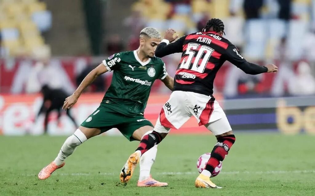 Maracanã recebe Flamengo x Palmeiras em clássico da 17ª rodada do Brasileirão