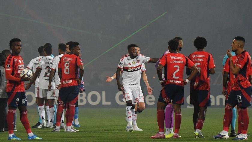 Medellín Flamengo cancelado torcida colombiana provoca caos Libertadores