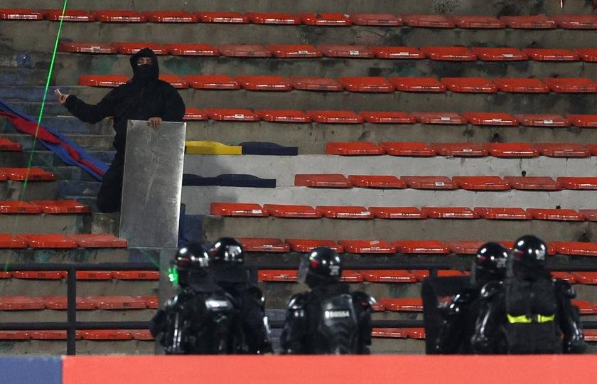 Medellín pede desculpas ao Flamengo por caos na Libertadores