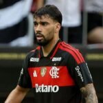 Paquetá não apressa volta Flamengo vibra com homenagem emotiva