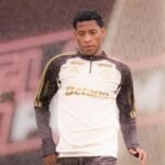 Plata treina no Flamengo e reforça elenco para confronto decisivo contra o Palmeiras