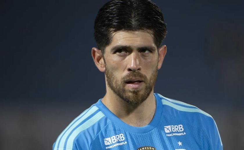 Rossi prioriza Flamengo e recusa sondagens do futebol saudita