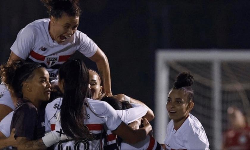 São Paulo assume vice-liderança no Brasileirão Feminino após vitória sobre o Flamengo