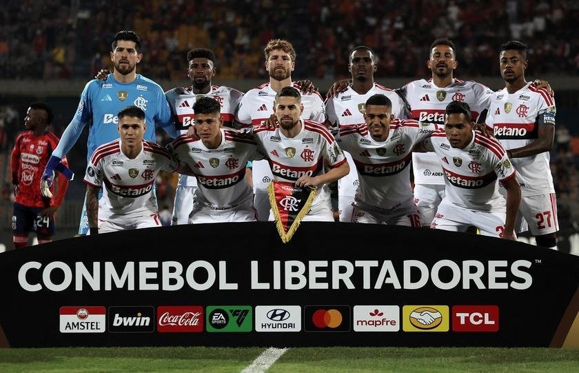 Vitória por WO garante classificação antecipada do Flamengo na Libertadores e define situação do grupo