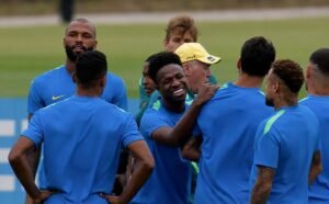 Alisson treina normalmente e Brasil finaliza preparação para enfrentar Escócia na Copa do Mundo