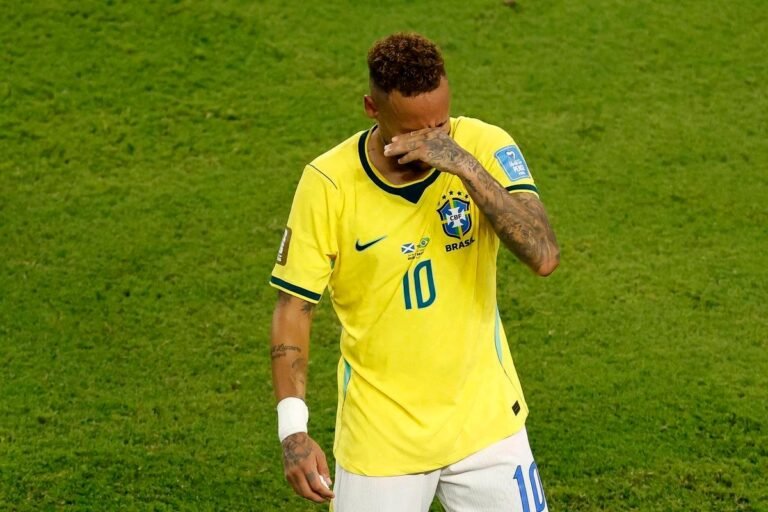 Neymar cries as he returns to the Brazil national team after nearly three years. Photo: Michael Reaves/Getty Images