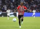 Arboleda aceita proposta para defender o Santos após afastamento do São Paulo