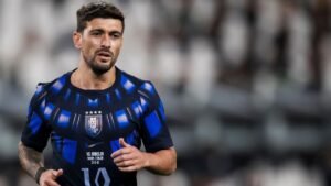 Arrascaeta lesiona panturrilha com Uruguai e preocupa Flamengo para Copa