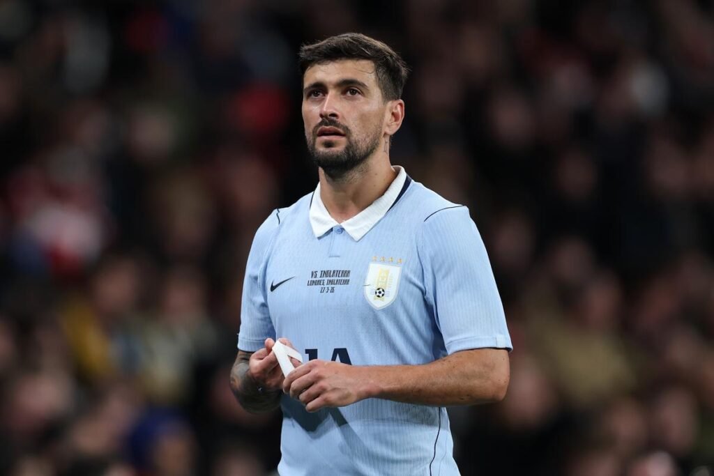 Arrascaeta sofre lesão muscular e vira dúvida no Uruguai para a Copa do Mundo