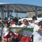Bandeira proibida pela Fifa vira símbolo de protesto de iranianos na Copa do Mundo
