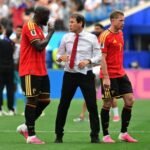 Lukaku, head coach Rudi Garcia, and De Bruyne during Belgium's World Cup preparation. (Credit: Frederic J. Brown / AFP)