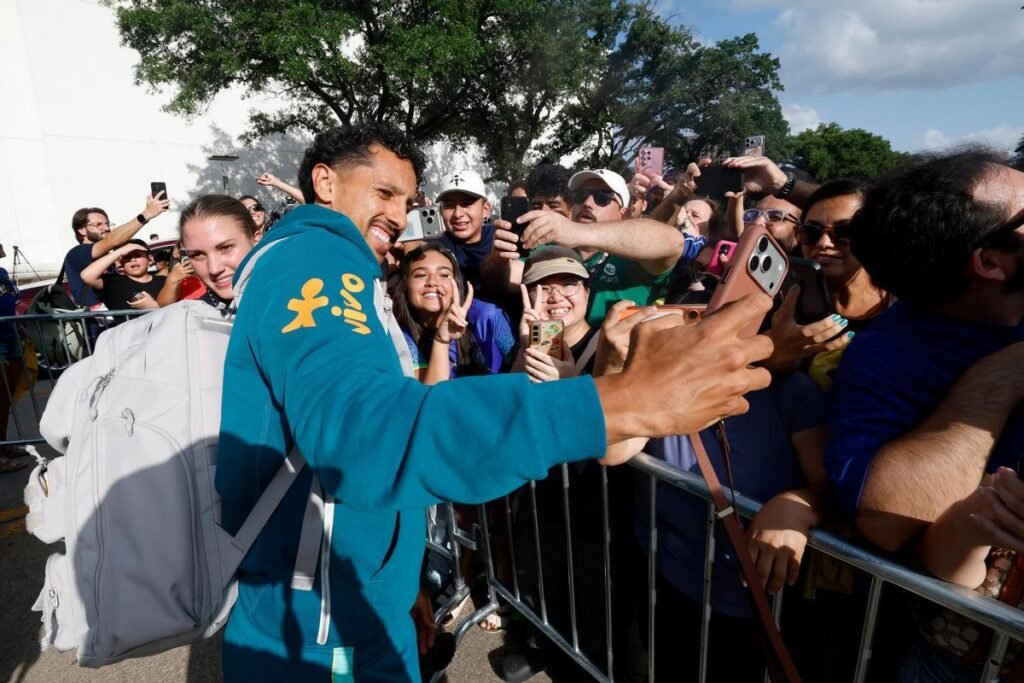 Brasil desembarca em Houston para enfrentar o Japão no mata-mata da Copa