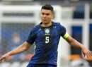 Casemiro acerta com Inter Miami para jogar ao lado de Messi na MLS, diz Romano